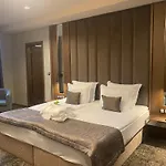 Hotel Royal 5*